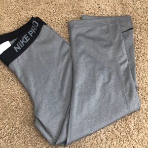 Nike Pro Crop Leggings